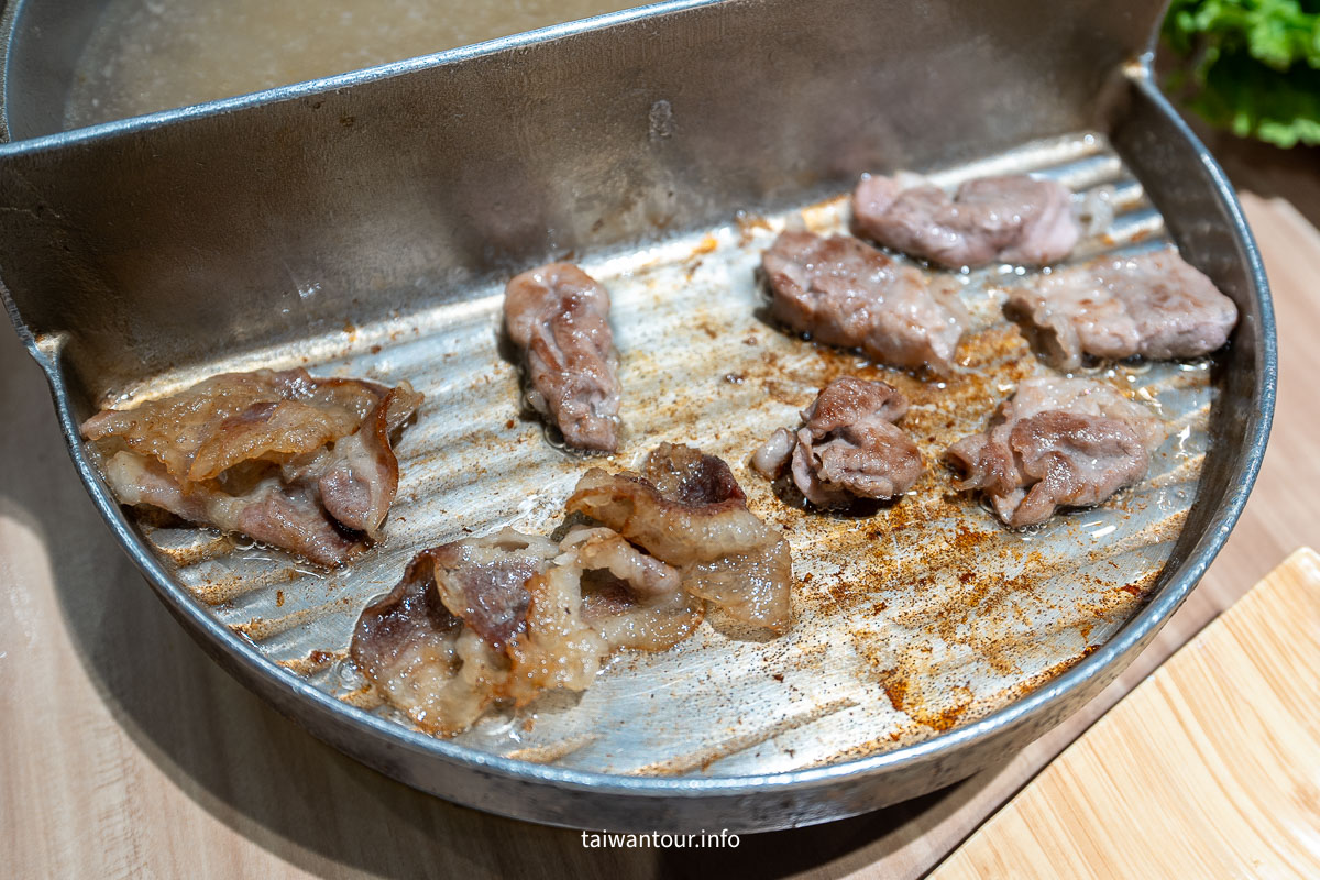 【饗食鍋吃到飽】獨創「雙享鴛鴦鍋+個人燒烤」一鍋兩吃!自助吧蔬菜、冰淇淋、飲料無限享用 【饗食鍋吃到飽】獨創「雙享鴛鴦鍋+個人燒烤」一鍋兩吃!自助吧蔬菜、冰淇淋、飲料無限享用