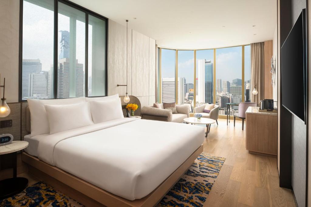 【曼谷沙吞日航大酒店 Grand Nikko Bangkok Sathorn】五星級日系奢華飯店，交通、房價、無邊際泳池、周邊美食完整攻略