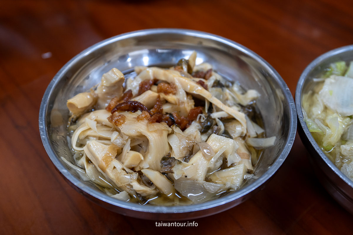 【柳家肉燥飯】新竹城隍廟飄香近百年的古早味老店 【柳家肉燥飯】新竹城隍廟飄香近百年的古早味老店