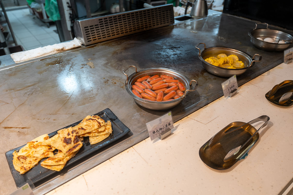 【芙洛麗大飯店】新竹住宿推薦.近巨城購物中心 【芙洛麗大飯店】新竹住宿推薦.近巨城購物中心