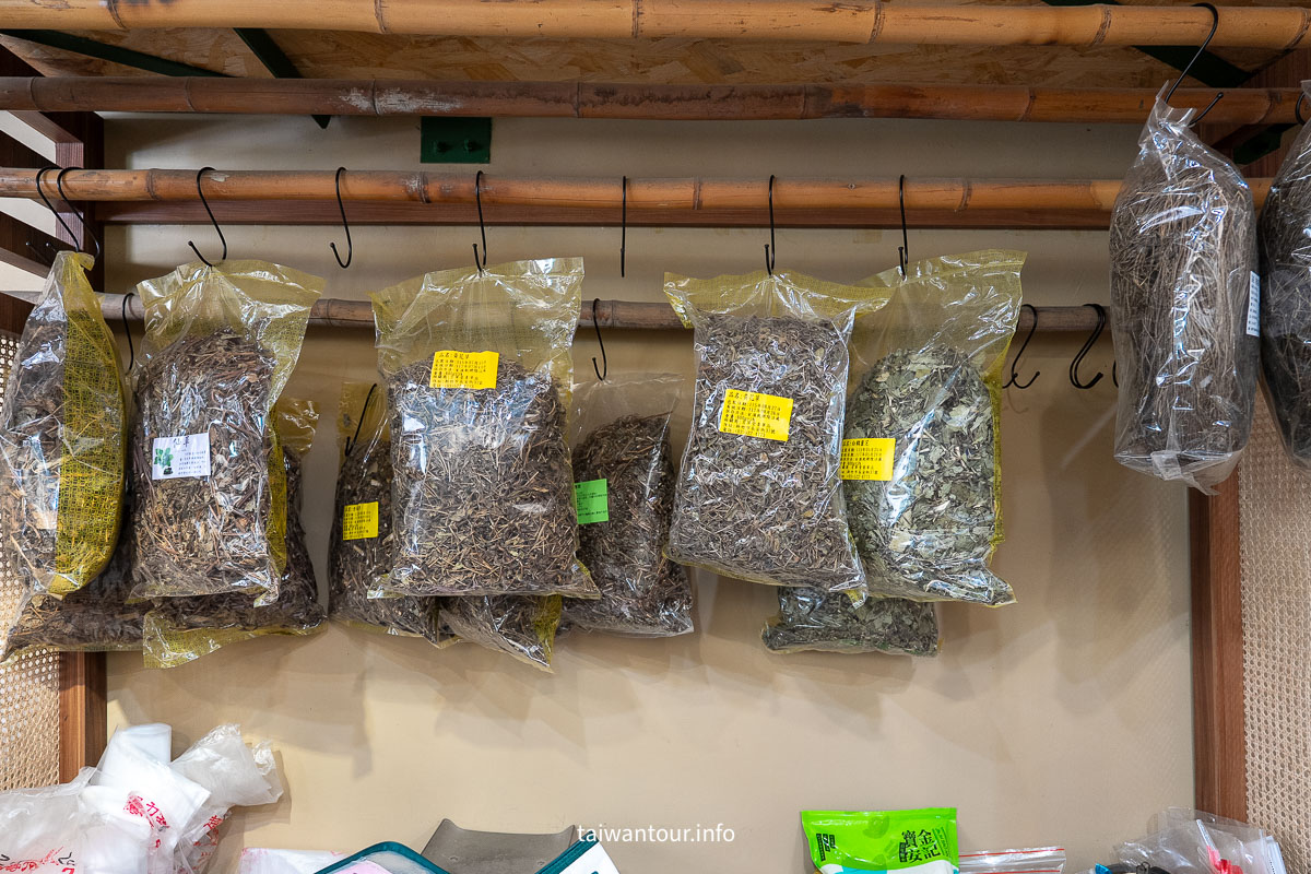 【新竹吉草堂青草舖】百年青草茶老店,走進老新竹的清香記憶 【新竹吉草堂青草舖】百年青草茶老店,走進老新竹的清香記憶