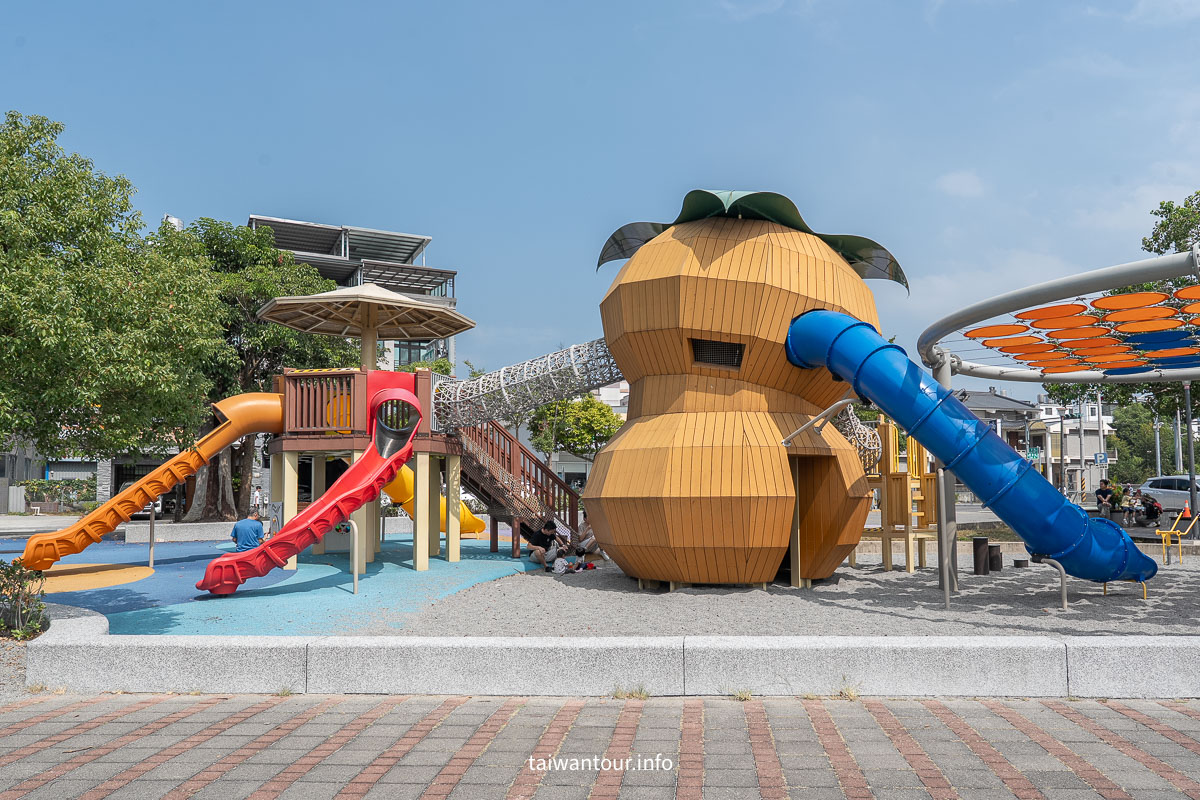 【新埔柿子公園特色遊具】新竹全台首座柿餅主題遊戲場,6公尺柿子溜滑梯超吸睛! 【新埔柿子公園特色遊具】新竹全台首座柿餅主題遊戲場,6公尺柿子溜滑梯超吸睛!