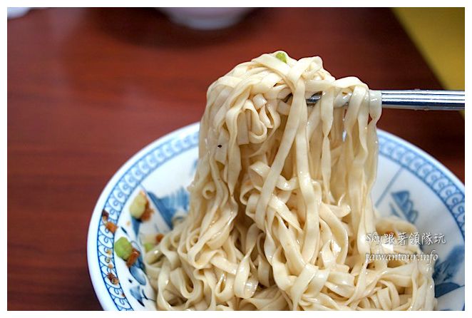 宜蘭美食推薦【巷仔口】羅東夜市好吃乾麵.餛飩魚丸湯 @跟著領隊sky玩。一日遊.美食.親子.景點.住宿